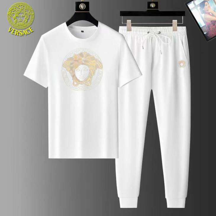 Picture of Versace Shirt Pant Suits _SKUVersaceM-5XL12yn23425100